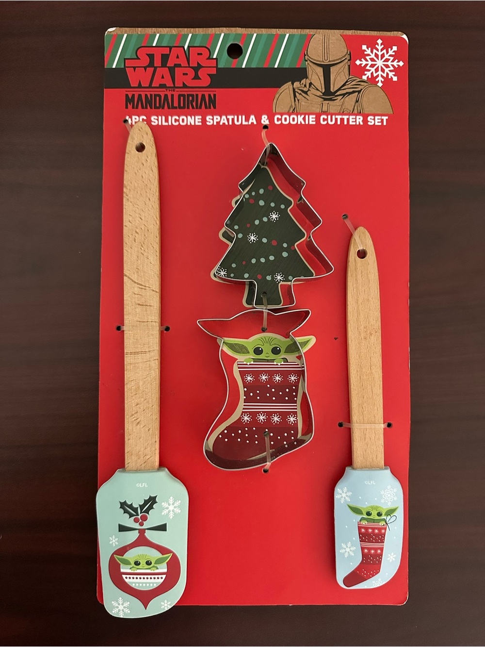 Star Wars The Mandalorian 4 Pc Silicone Spatula and Cookie Cutter Set